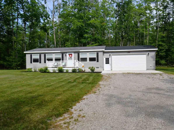 5278 Reynolds Rd, Cheboygan, MI 49721