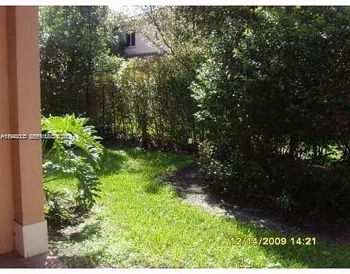 2610 SW 83rd Ave #101 Photo 1