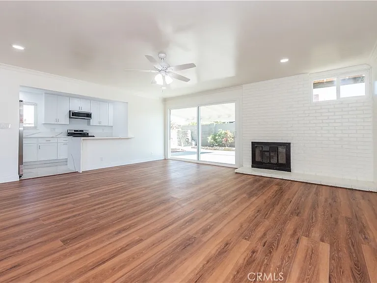 8002 San Luis Cir — Photo 12
