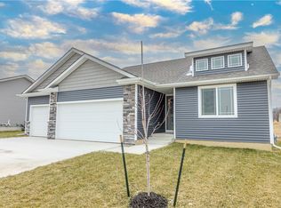 25100 Bluebird Cir, Adel, IA 50003