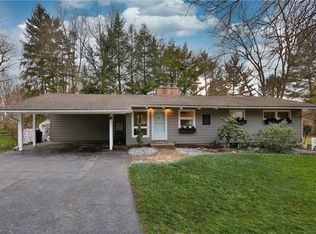 7641 Blackford Dr, Chagrin Falls, OH 44022