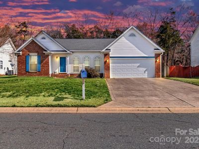 2922 Emerald Meadow Ln, Charlotte, NC, 28273