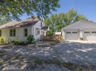 105 W 2nd St S, Wright City, MO 63390