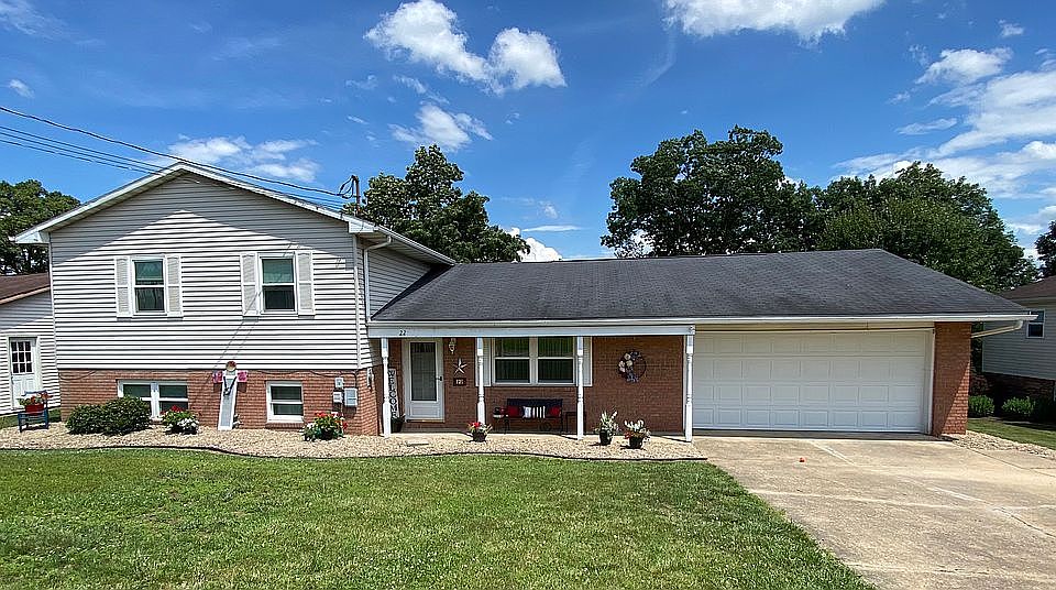 1st image of 22 Oak Cir