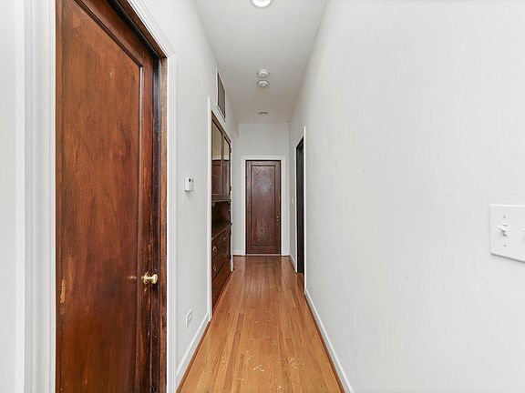 5th image of 2313 N Kedzie Blvd #3