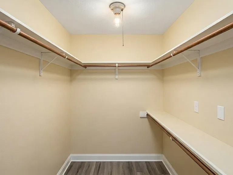Guest Walk-in Closet.
