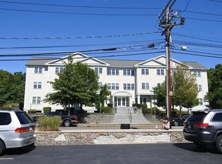 974 Main St APT 33, Wakefield, MA 01880