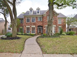 4231 Roaring Rapids Dr, Houston, TX 77059