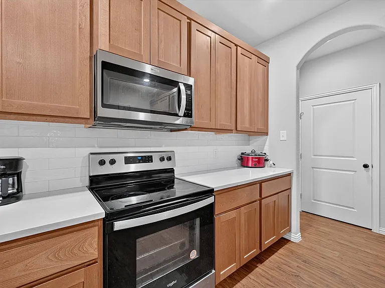 225 Sante Fe St — Photo 10