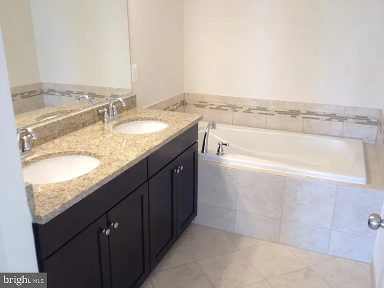 42387 Trellis Sq — Photo 11