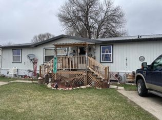 1723 Western Park Vlg, Jamestown, ND 58401