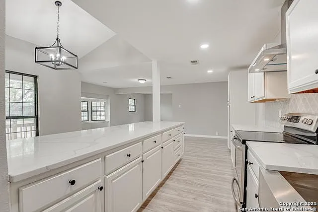 157 W Wildwood — Photo 13