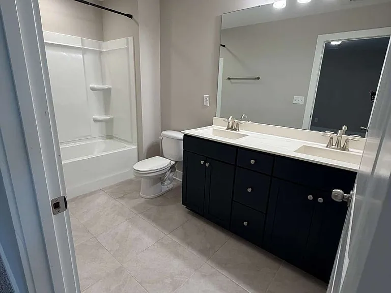 1752 Eastfall St — Photo 20
