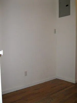 Rented by Tower Brokerage | media 20