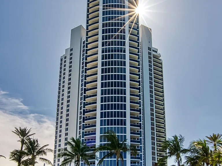 18911 Collins Ave #506 — Photo 6