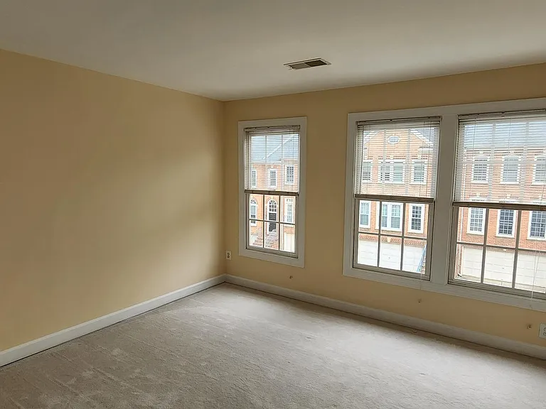 8021 Kidwell Town Ct — Photo 18