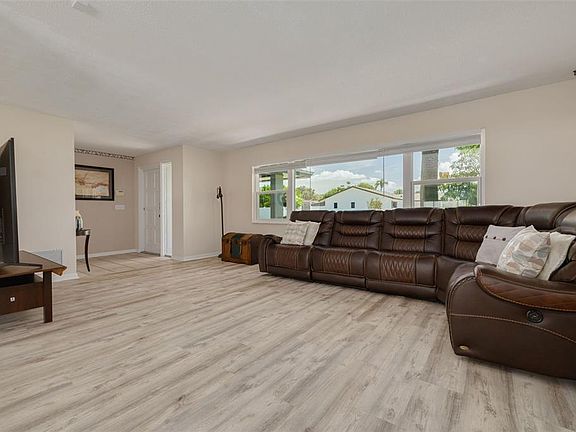 5th image of 8960 140TH STREET