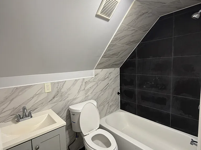 20 Wade St #3 — Photo 4