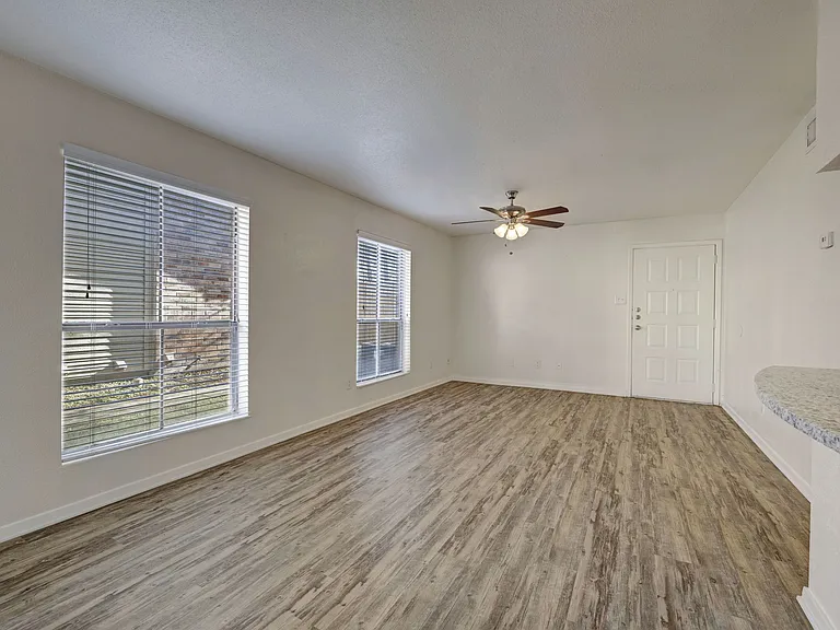 Village Green Apartments — Photo 20