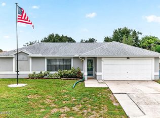 812 Banks St NW, Palm Bay, FL 32907