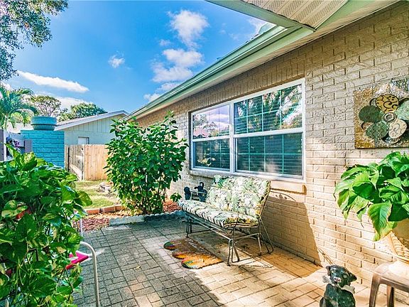 4th image of 6730 Bonnie Bay Cir