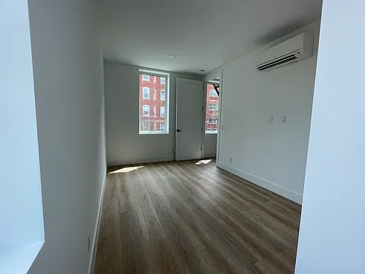 Rented by Ankor Management | media 21