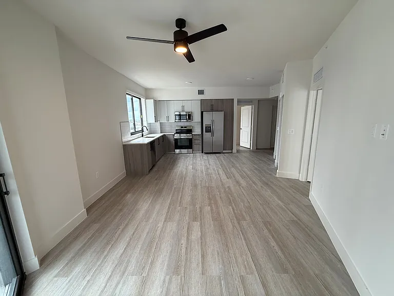 Bay Pointe Apartments — Photo 35