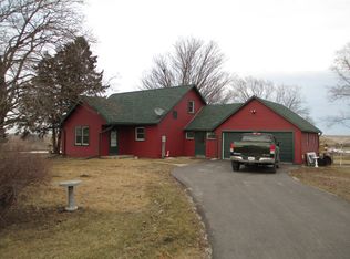 11965 Loran Rd, Mount Carroll, IL 61053