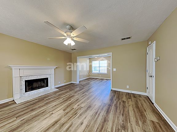 5th image of 1665 Saint Andrews Dr