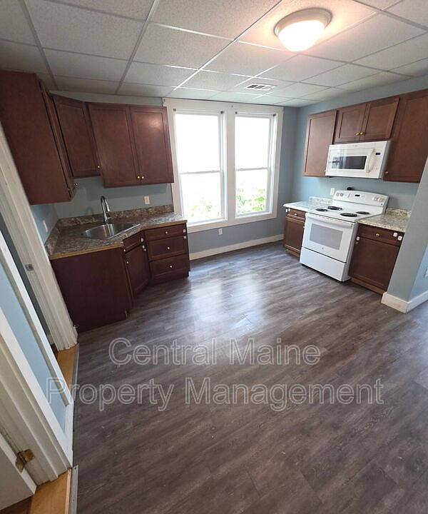 1st image of 176 Blake St