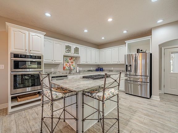 4th image of 35 Tennessee River Ln