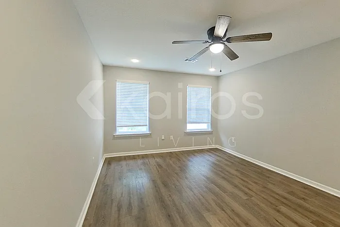 132 Cottage Grove Rd — Photo 11
