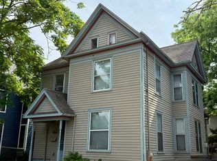 612 N Dubuque St, Iowa City, IA 52245
