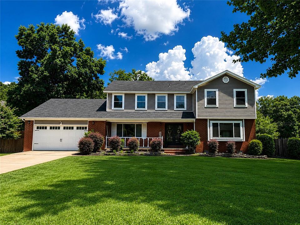 1st image of 203 Cedarwood Ct