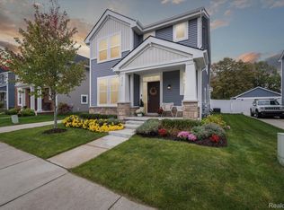 4210 Kent Rd, Royal Oak, MI 48073