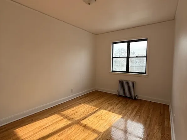 144-30 Jewel Avenue image 5 of 9