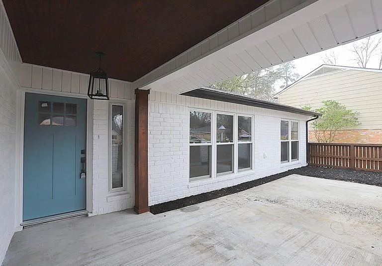 511 Rosewood Dr — Photo 10