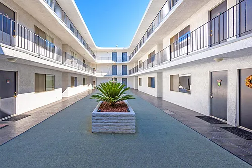 Belmont Heights Photo 1
