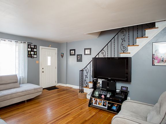 2nd image of 6639 Montague St