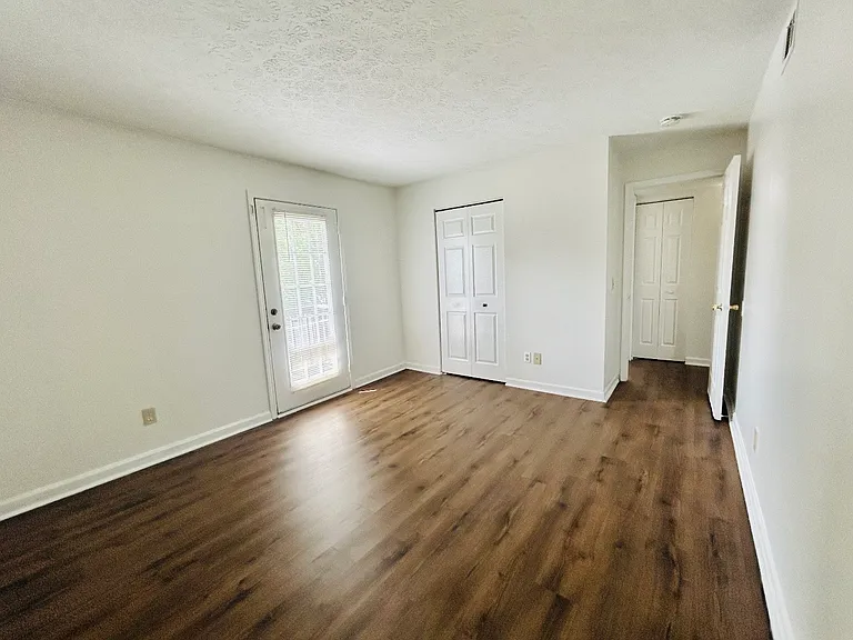 204 Marshall Ave #11 — Photo 7