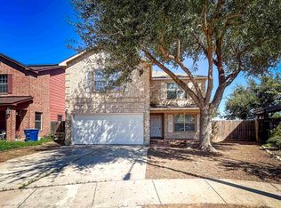 11101 Palafox Dr, Laredo, TX 78045