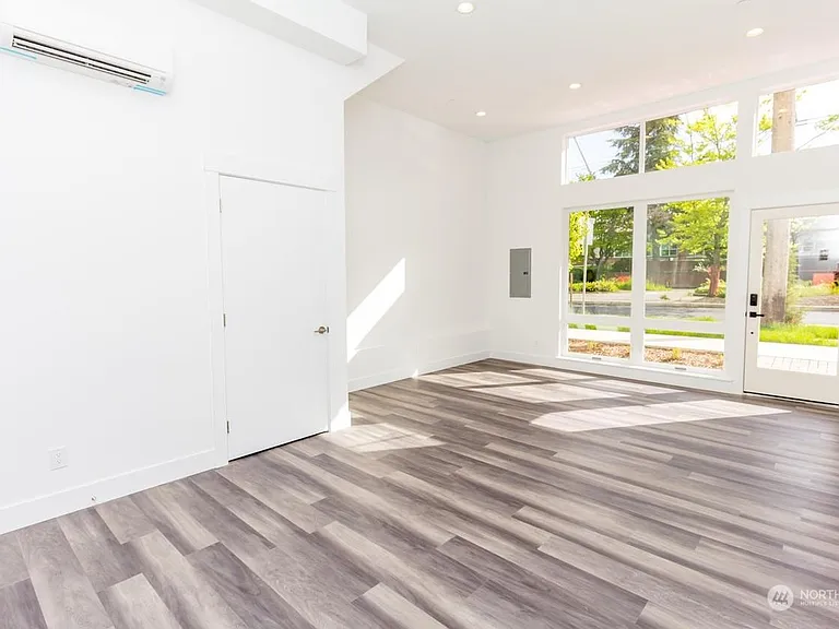 7100 Beacon Ave S #S7100 — Photo 2