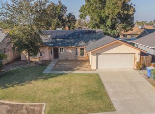 926 Birchwood Court, Hanford, CA 93230