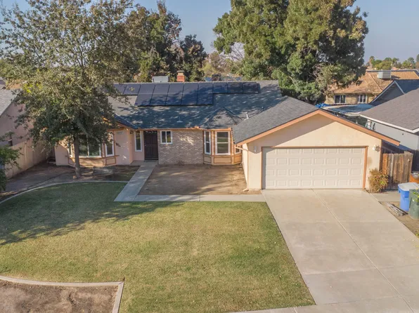 926 Birchwood Court, Hanford, CA 93230
