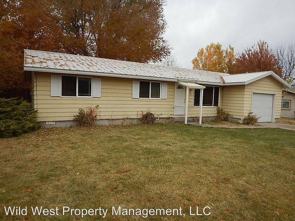 1st image of 687 SE Knight St