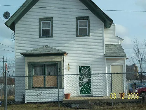 100 Upton Ave #B Photo 1