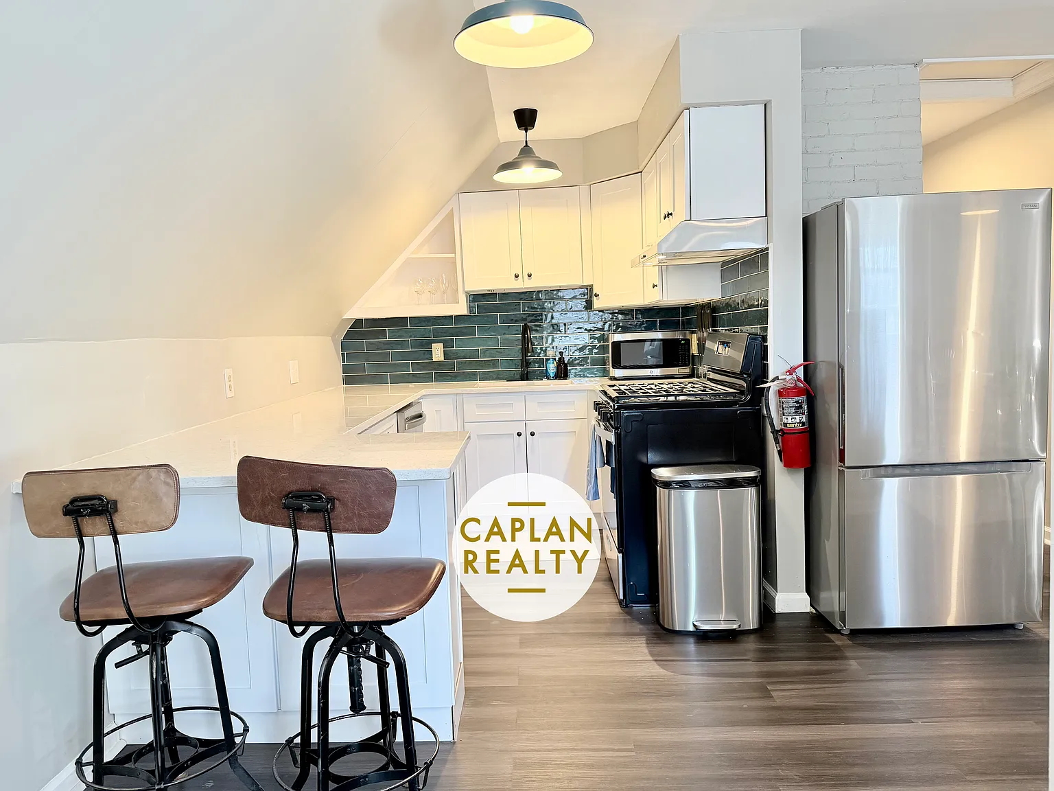 3 bed, 1000 sqft, $2,750 — Photo 4
