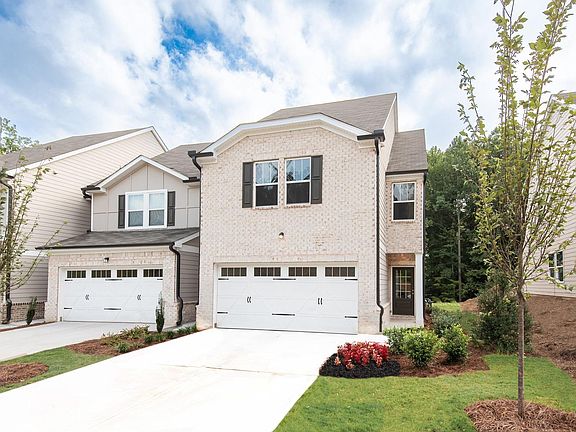 77 Cedar Ln is a middle unit