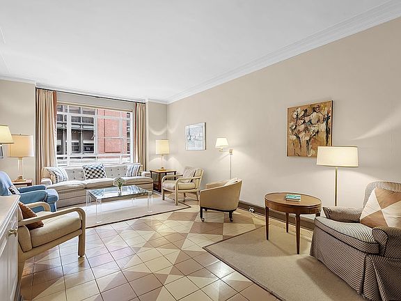 3rd image of 25 Central Park W APT 4R