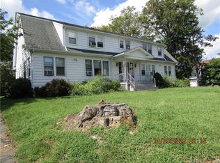154 Brushy Plain Rd #2B, Branford, CT 06405